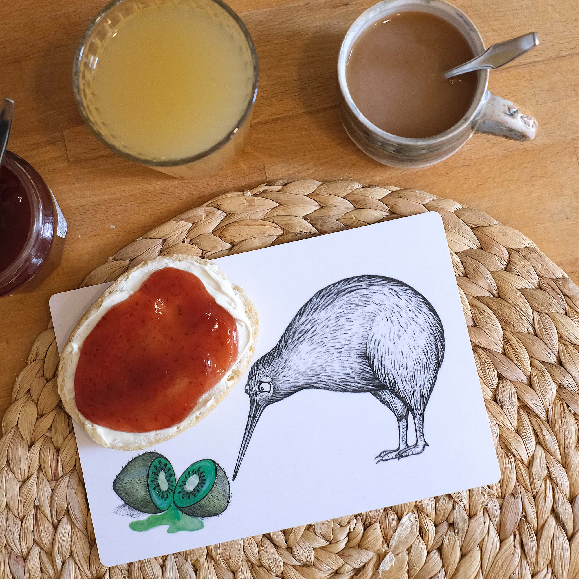 Wooden board - Two kiwis